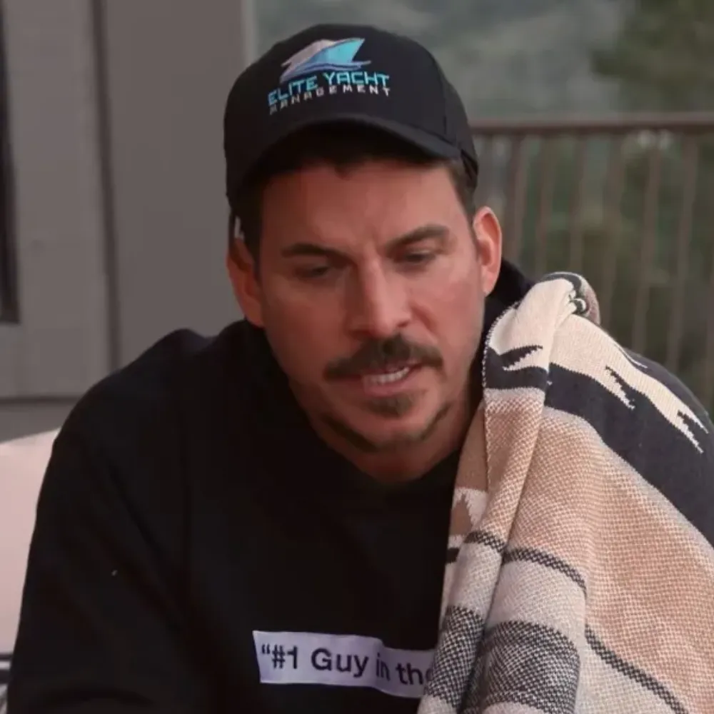 ‘Every woman is a mirror he’s trying to smash’ – Experts say Jax Taylor’s unhinged Valley After Show meltdown was pure projection as therapists tear apart his rants about therapy, dating, and the women who refuse to clean up his mess - suong
