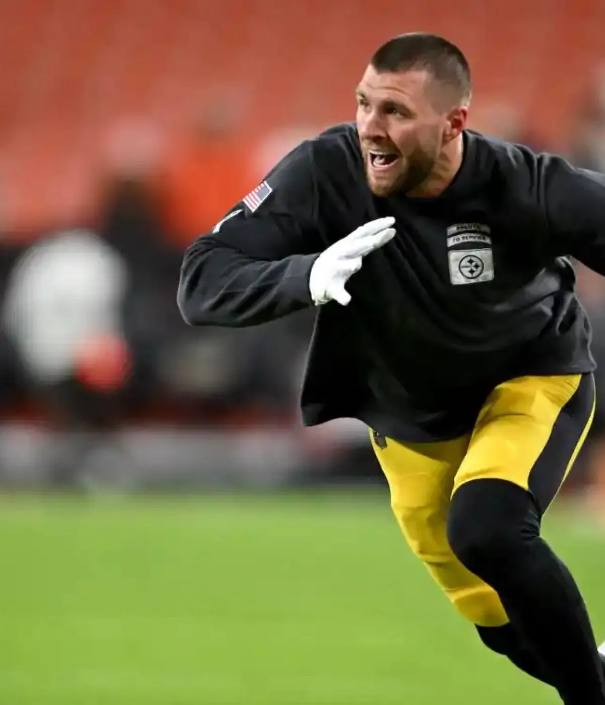 NFL Insider Projects Potential Record-Setting Deal for Steelers’ T.J. Watt