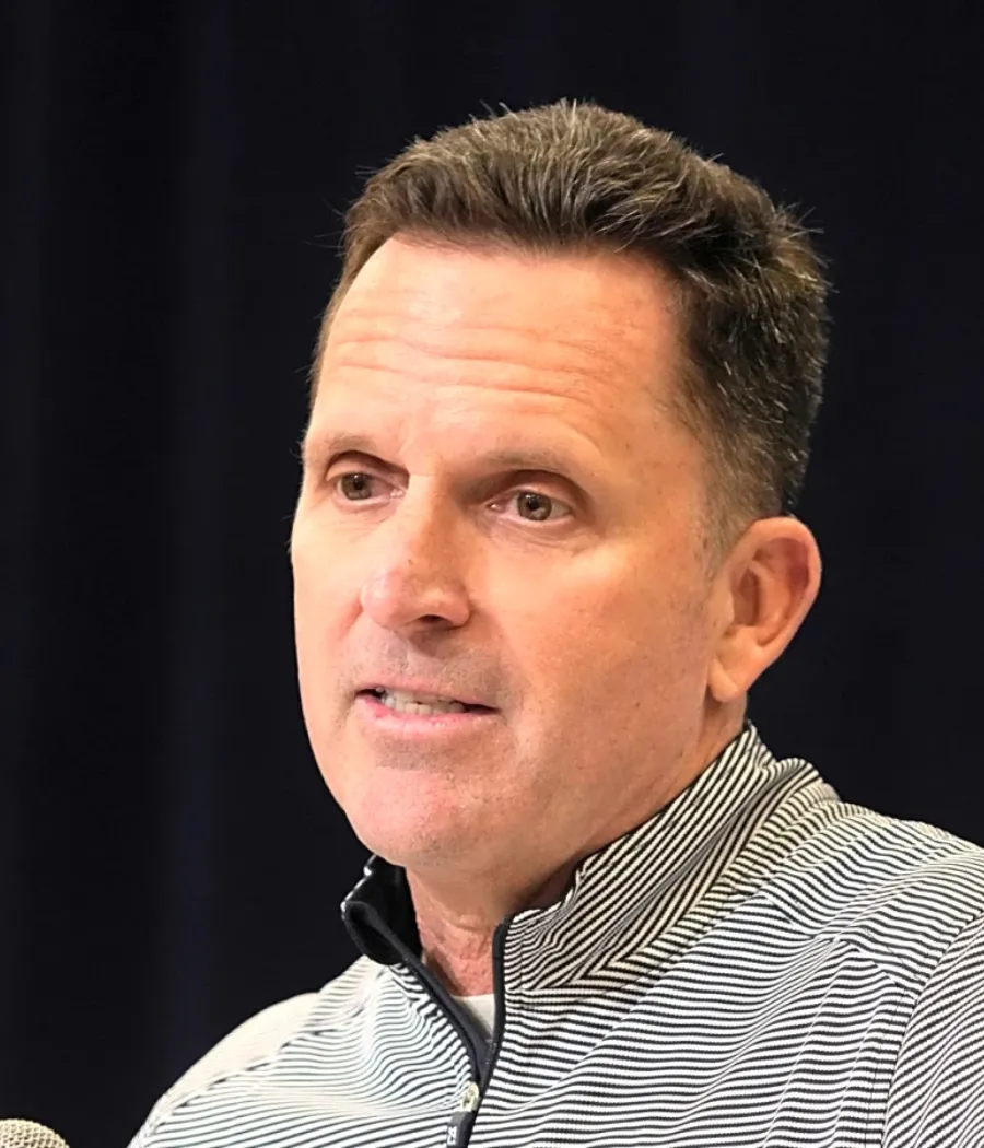 Veteran LB Expresses Surprise in Broncos' Aggressive Free-Agent Moves