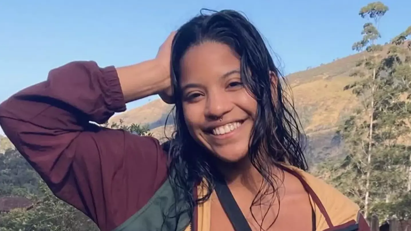 Tourist who was trapped 1,600ft down active volcano for days tragically dies before rescuers get to her
