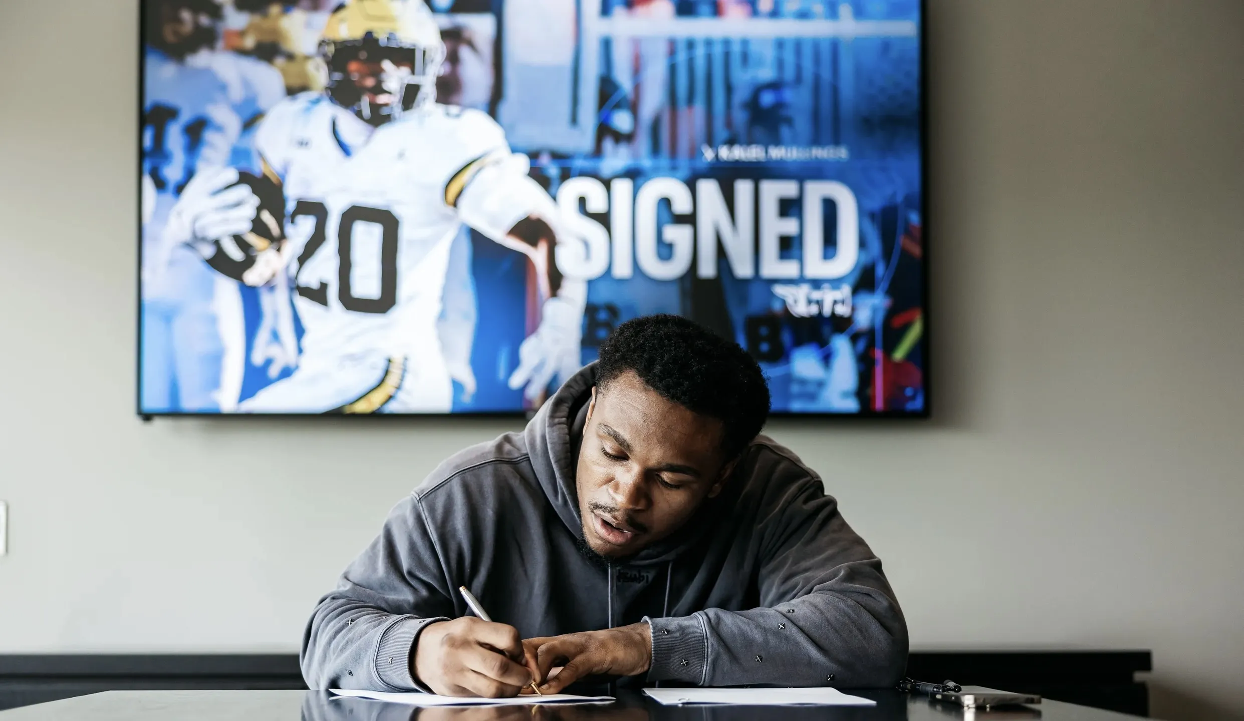 Titans rookie looks to be the successful version of a Mike Vrabel Era failed experiment as a roster lock in 2025