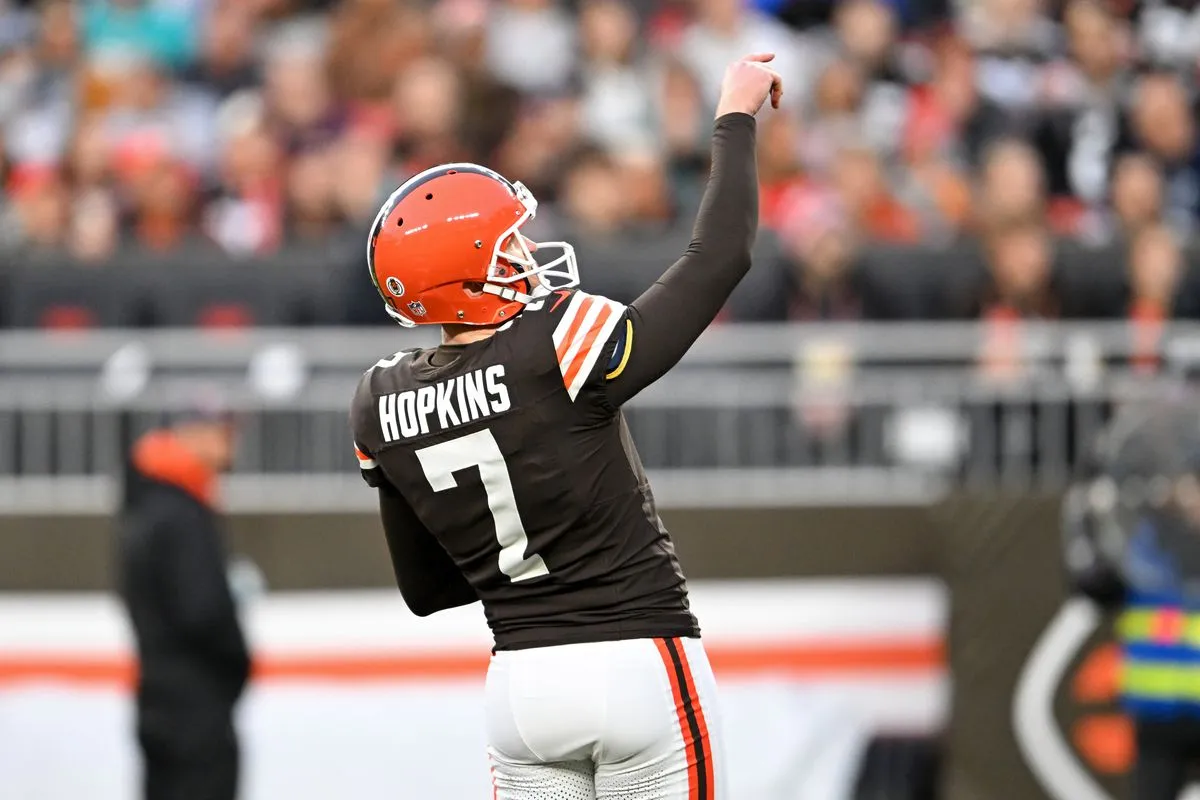 Browns’ Starter Gets Harsh Warning From Insider Ahead of Training Camp