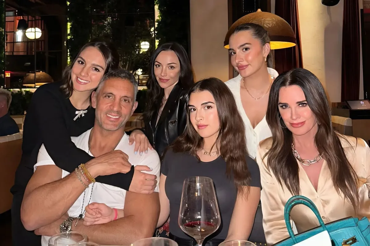 Mauricio Umansky Turns 55: How the Special Ladies in His Life & PK Celebrated His Birthday - lulu