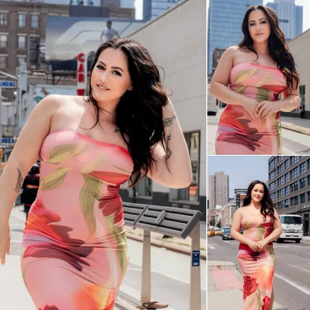 Fans Notice Something Off In Jenelle’s Photo