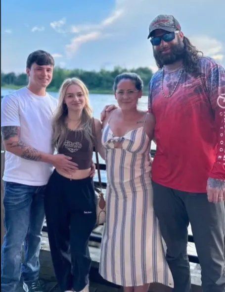 Jenelle & David’s Photo Stuns Fans
