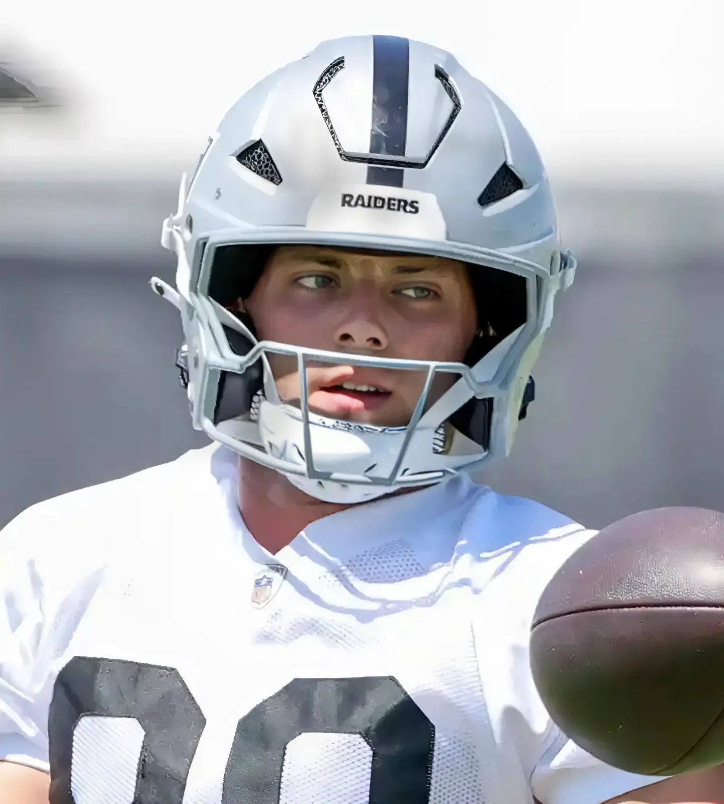 Las Vegas Raiders Superstar Links Up With Legendary Mentors