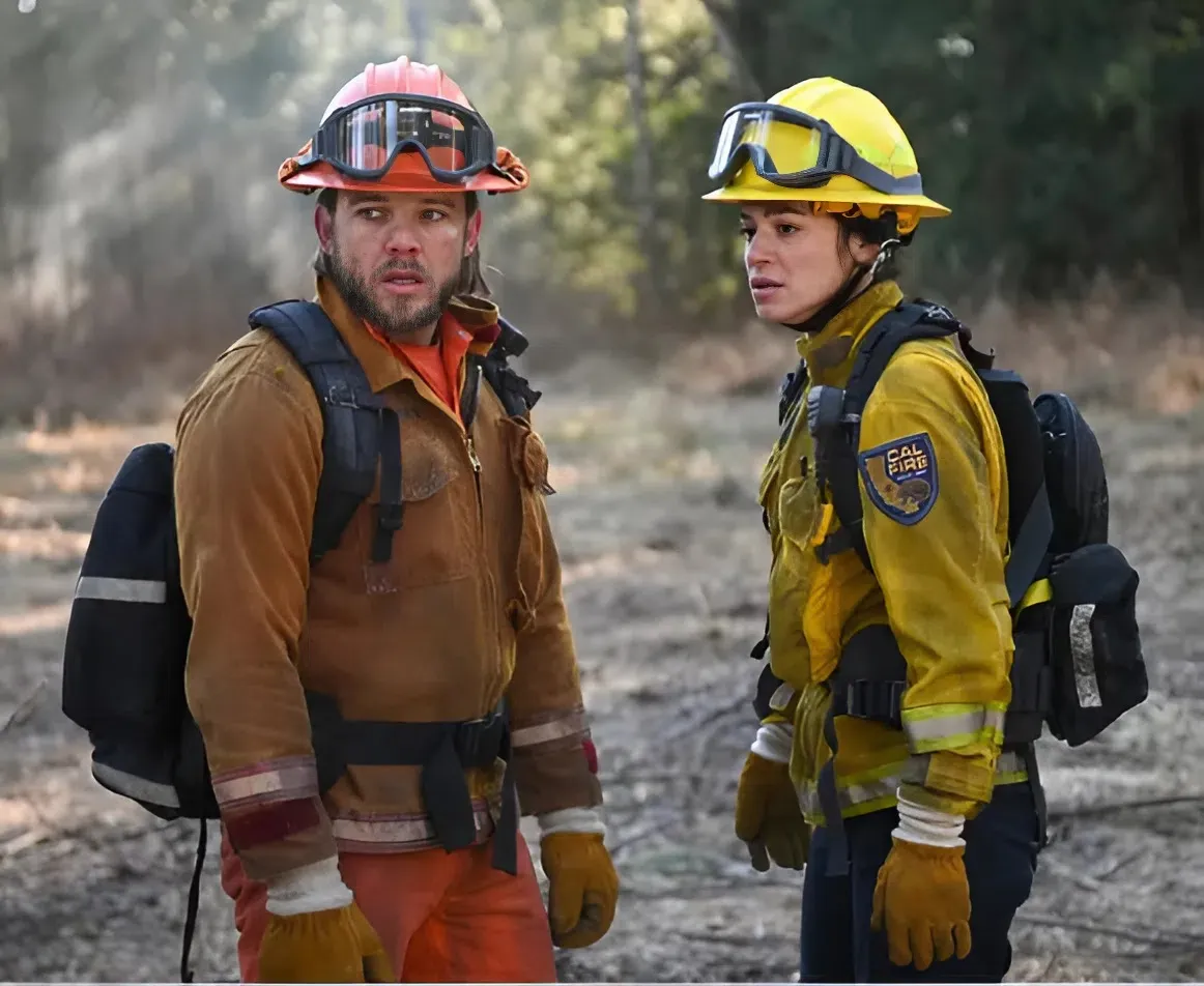 'Fire Country': Gabriela Confronts Bode About His Transition Into the Real World (EXCLUSIVE CLIP) 'Fire Country': Gabriela Confronts Bode About His Transition Into the Real World (EXCLUSIVE CLIP)