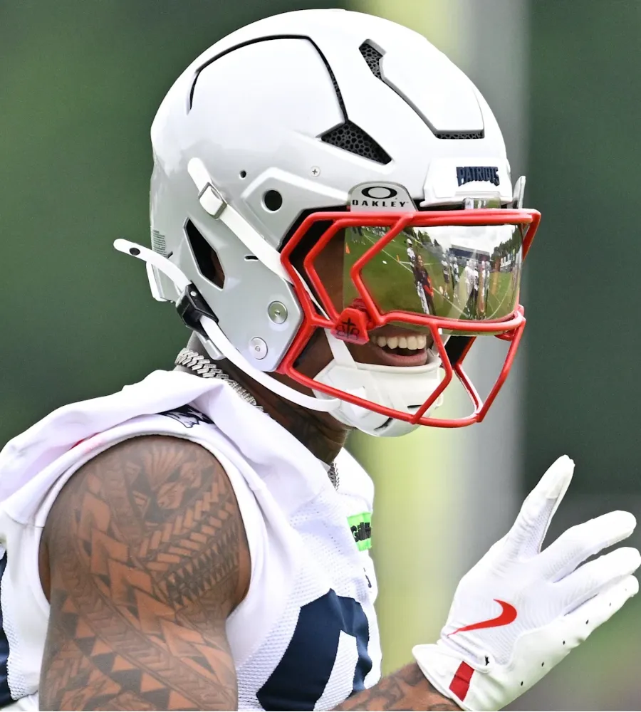 Patriots’ Bombshell Shake-Up: Kendrick Bourne Faces Brutal Cut as New WR Stars Rise!