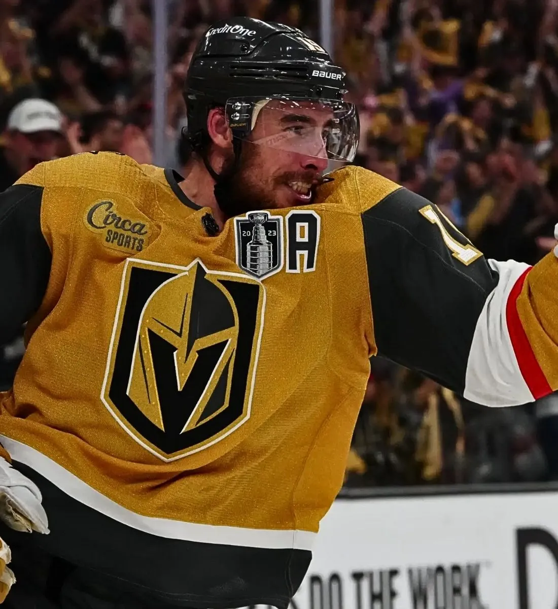 Reilly Smith agrees to 1-year extension with Golden Knights