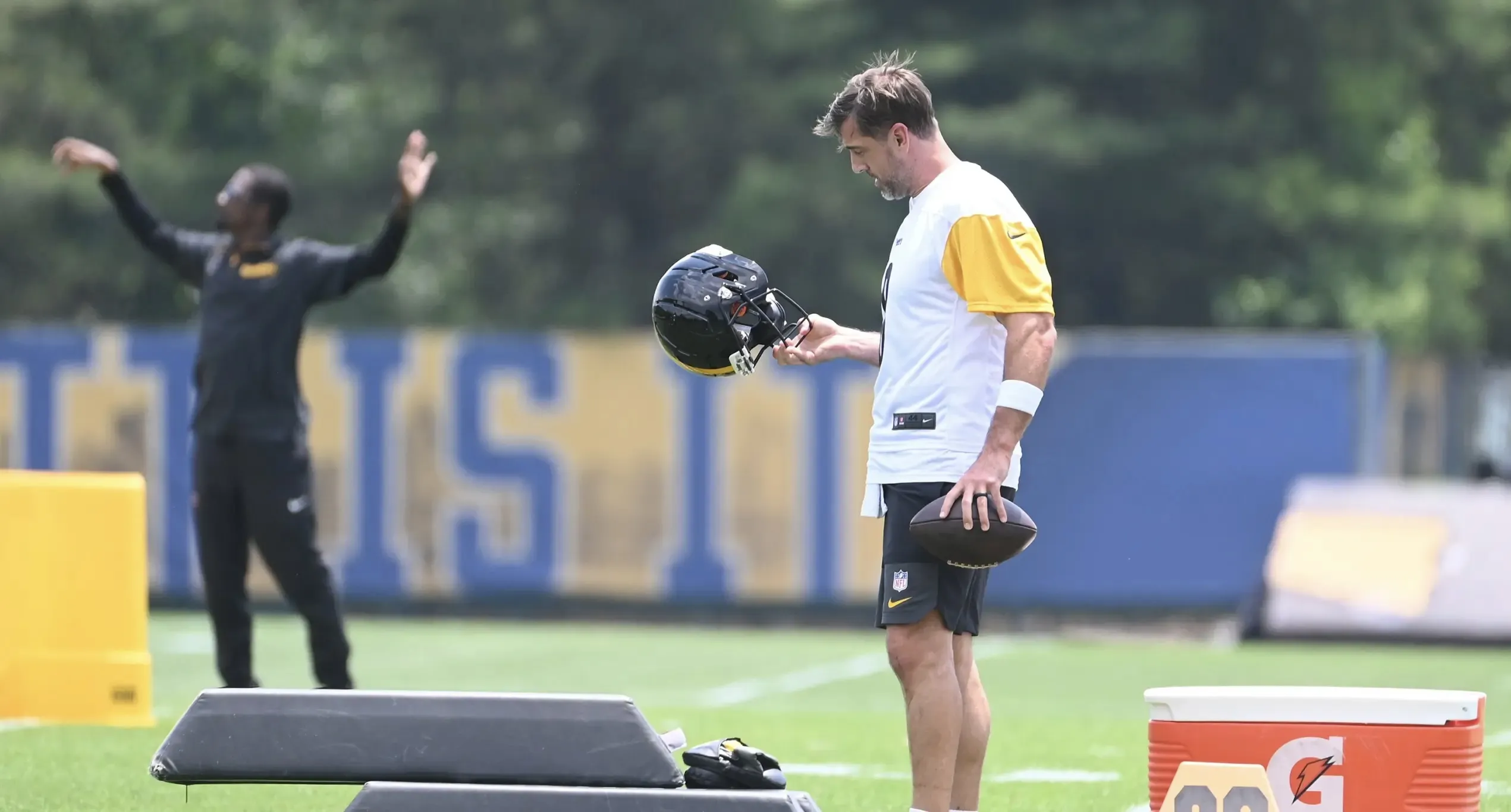 Aaron Rodgers faces fiery backlash from Chris Canty for ‘self-serving’ Pittsburgh Steelers debut plan