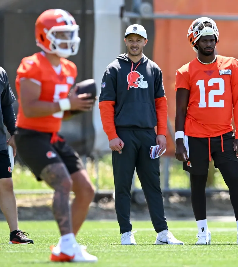 Browns Could Deal 2 Quarterbacks Ahead of Trade Deadline: Report