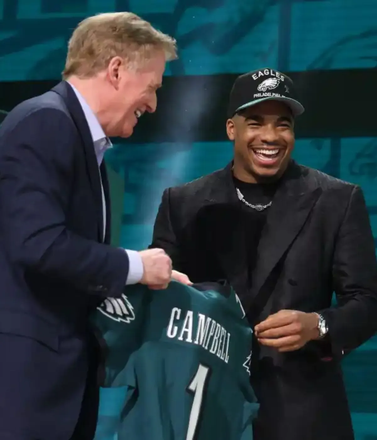 Eagles Criticized for Drafting $15 Million First Round ‘Non Factor’