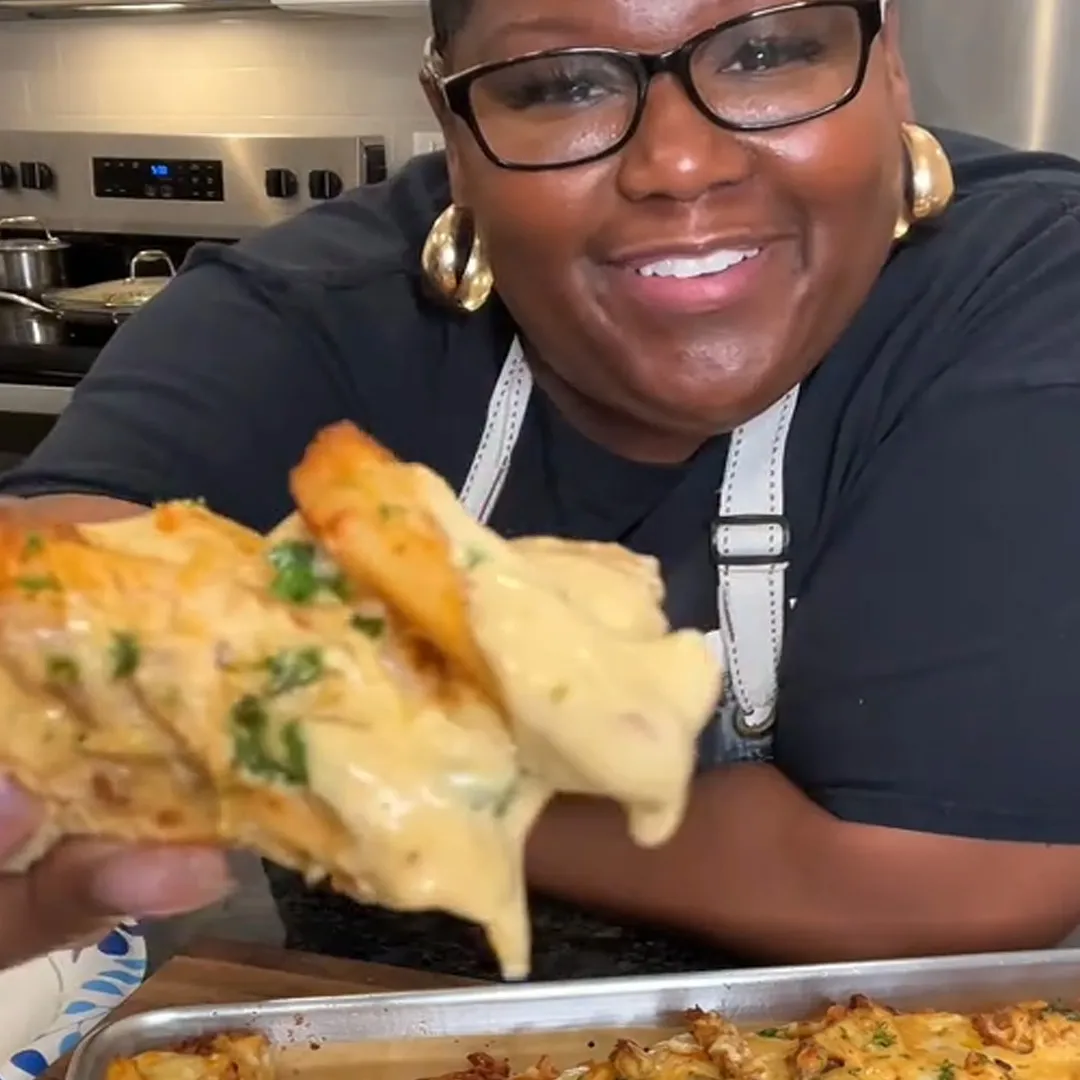 The Irresistible Baby Chicken Alfredo Bread You’ve Been Waiting For