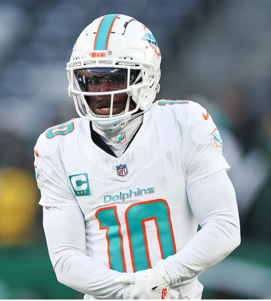 What if Commanders traded for Dolphins star Tyreek Hill?