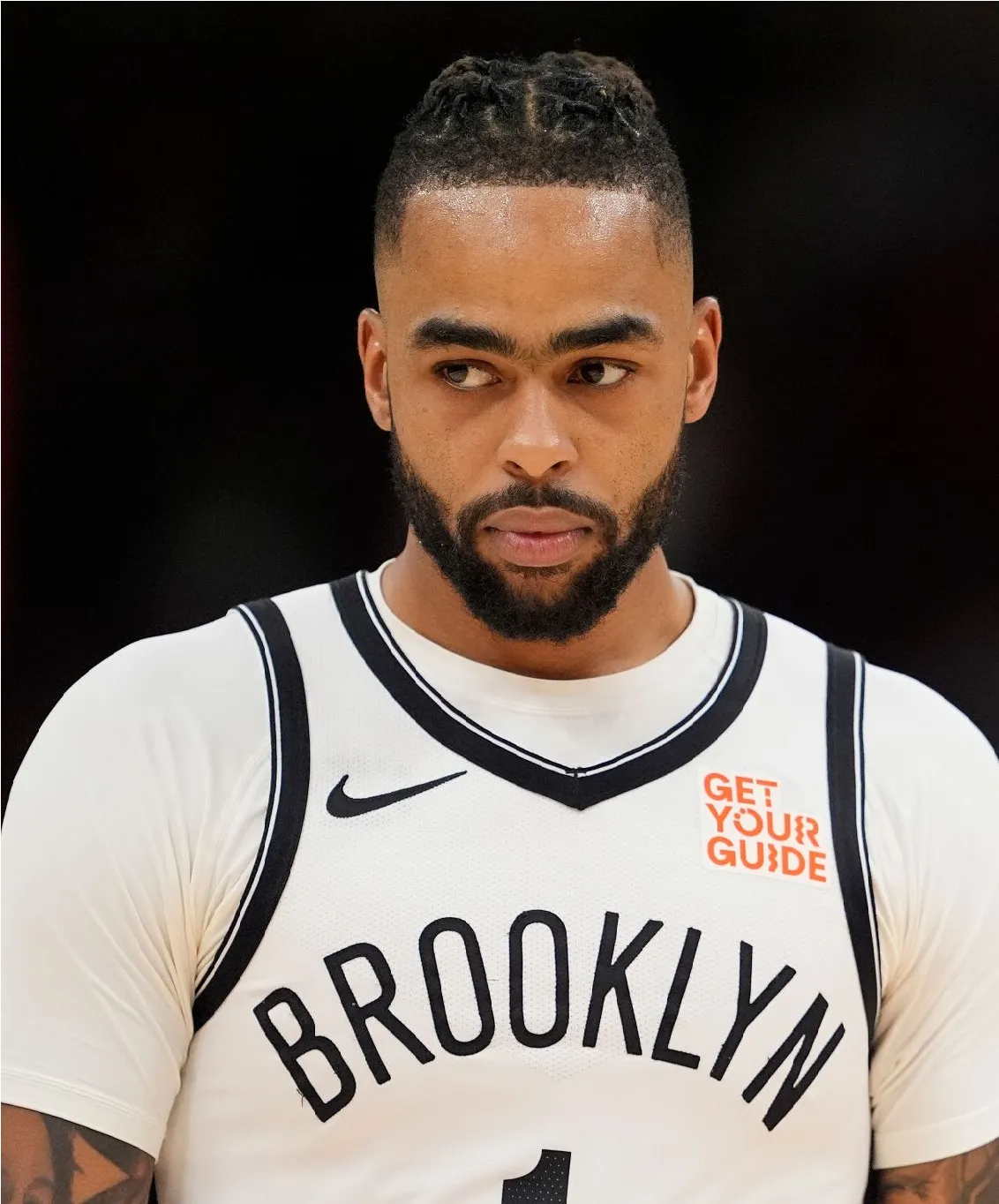 Mavericks ‘Leading Suitors’ To Sign Former Lakers Guard: Report