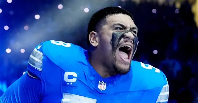 Retired Offensive Linemen React to Fiery Penei Sewell Debate