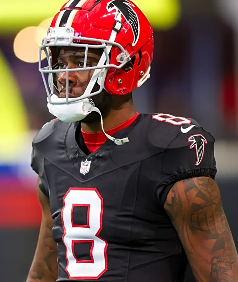 ESPN believes the Atlanta Falcons should make incredibly bold move with former first-round pick before 2025 season begins