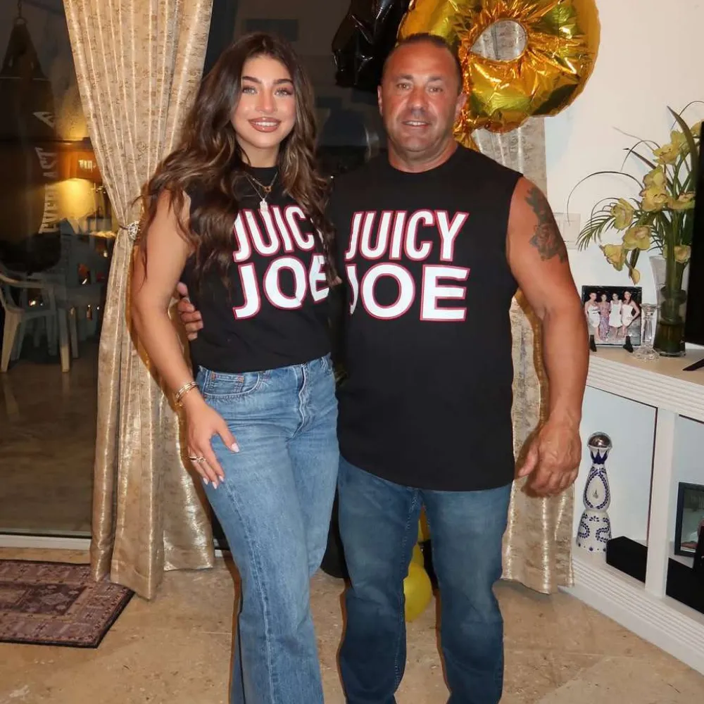 RHONJ’s Joe Giudice makes desperate public plea to Donald Trump for a presidential pardon nearly a decade after deportation as Teresa and daughters break silence and Siggy Flicker claims she’s working behind the scenes - suong