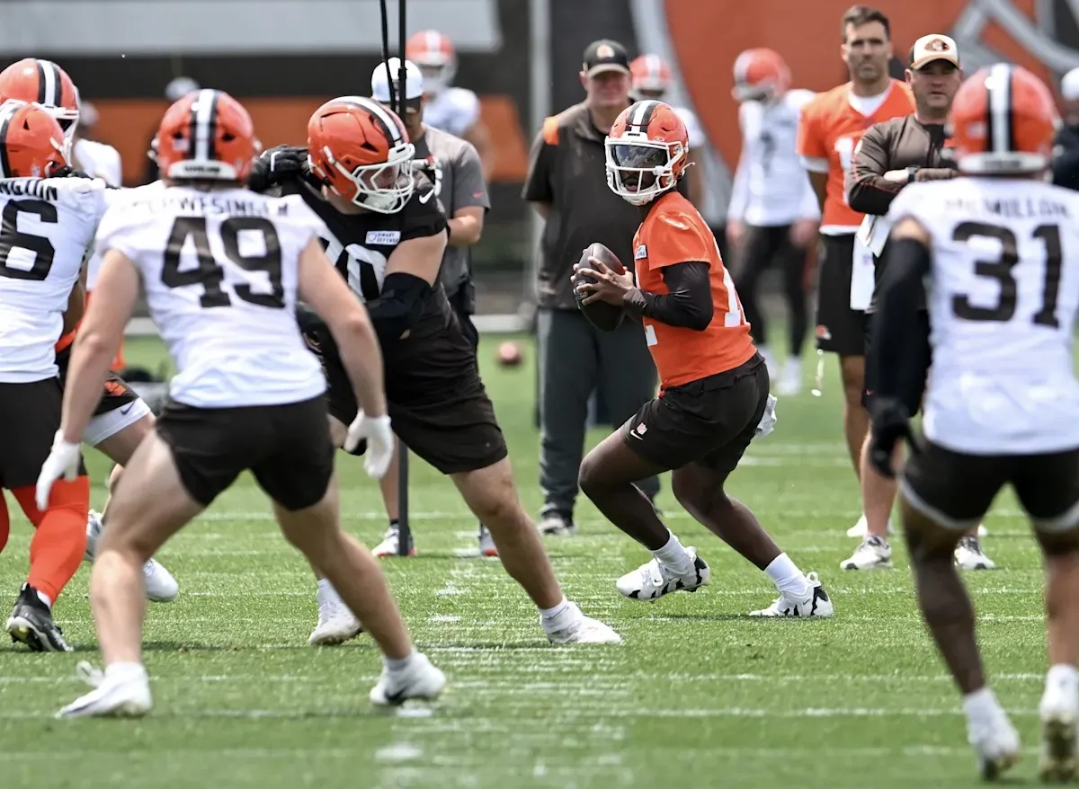 Shedeur Sanders dazzles in Browns minicamp with elite 77.4% completion rate despite veteran QB1 snub