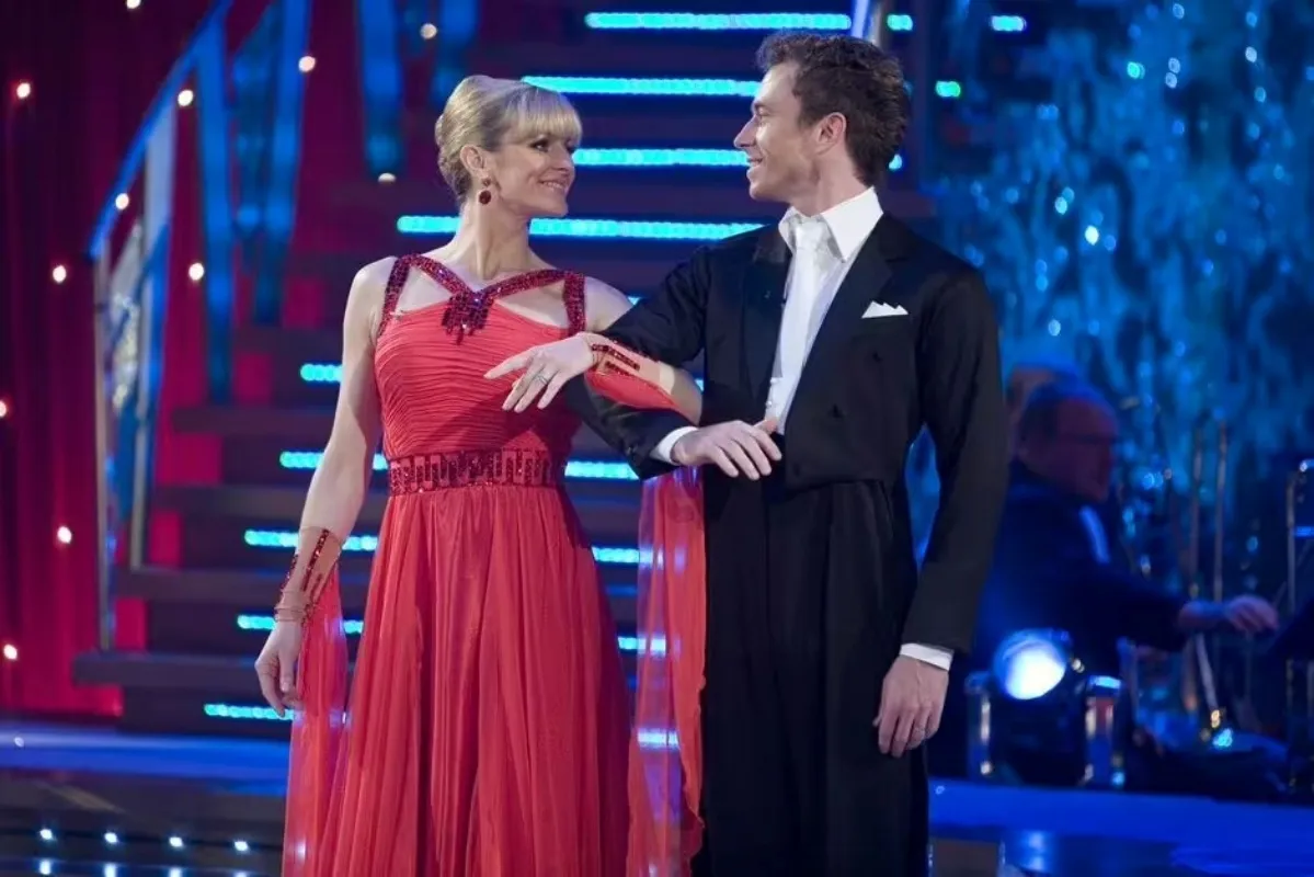 'Strictly Come Dancing left me crying into my sofa,' BBC's Gabby Logan admits liennhi