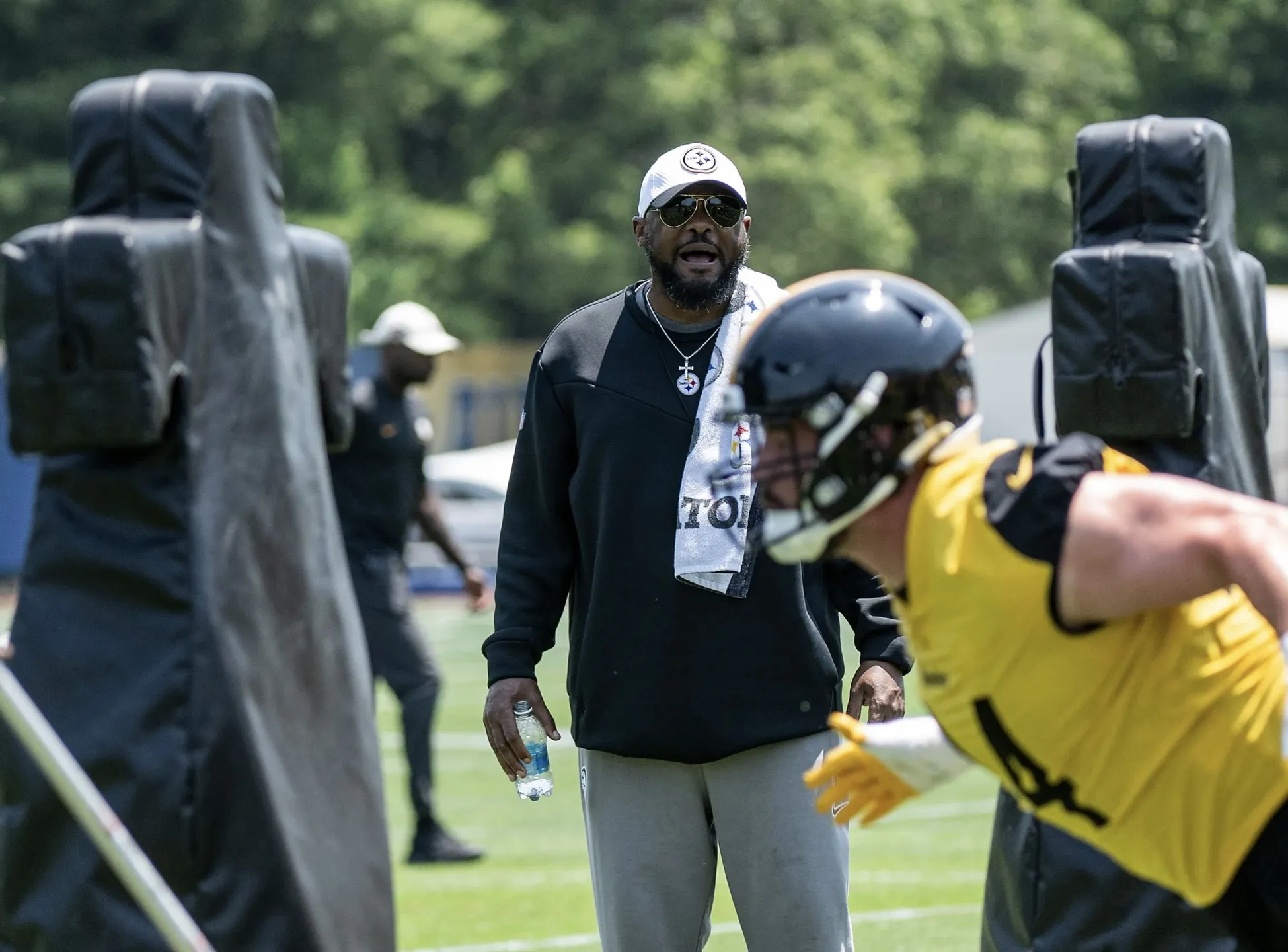 NFL Insider hints at Mike Tomlin’s firing amid desperation