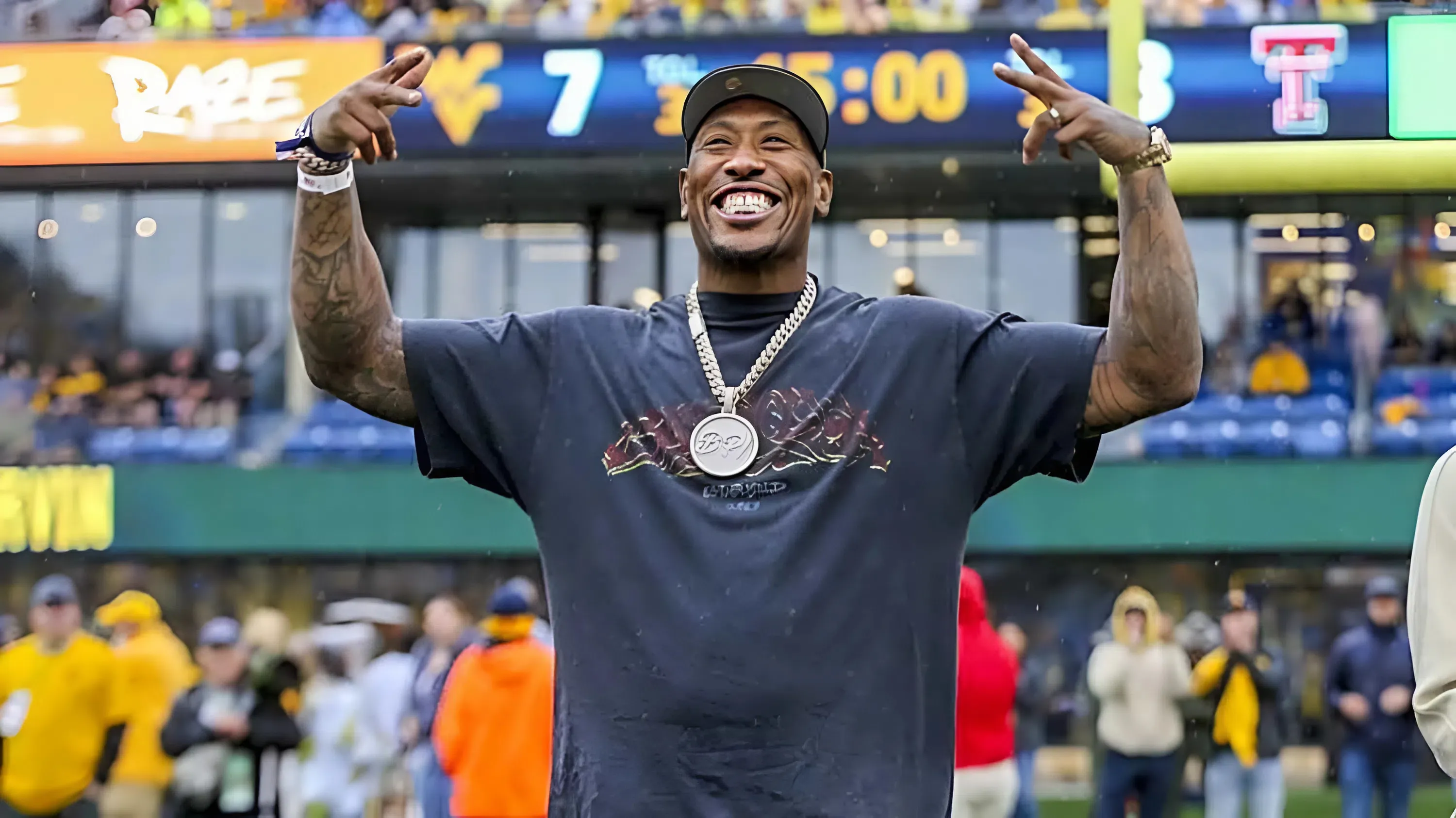 Seahawks great Bruce Irvin shares perfect response to 'NFL draft bust' claim