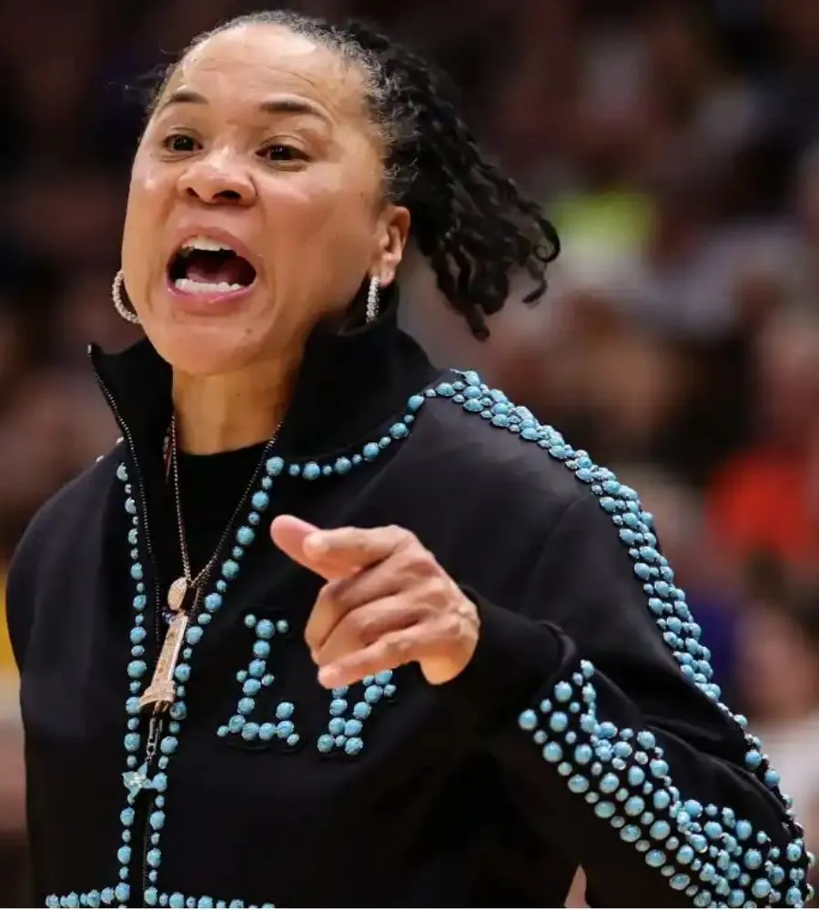 New York Knicks Superstar Reacts To Dawn Staley Rumors, Fans Think It’s a Hint