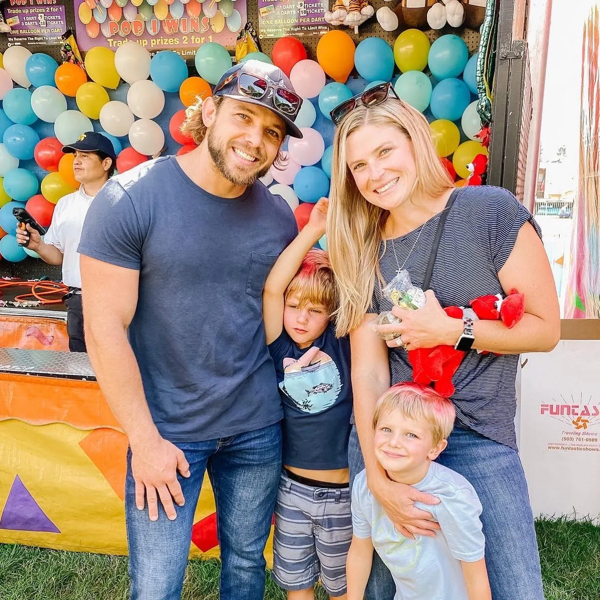 A Picture of Pure Joy: This Family’s Carnival Day Out Is the Wholesome Energy We All Need