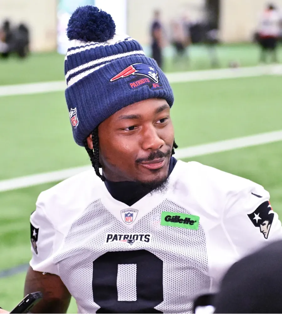 Stefon Diggs Bounces Back: Strong Start for Patriots Despite Off‑Field Drama