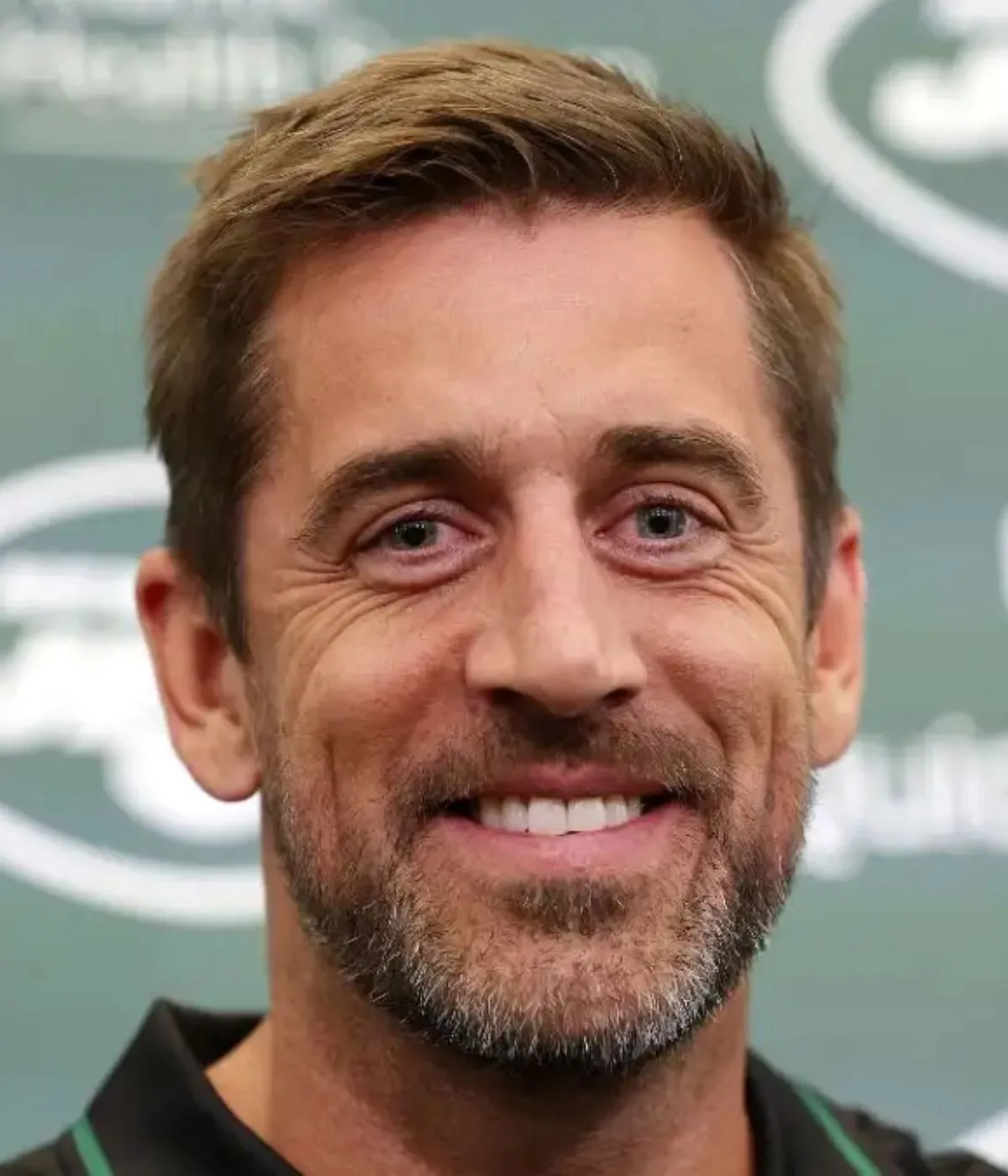 Insider Says How Close Vikings Came to Signing Aaron Rodgers