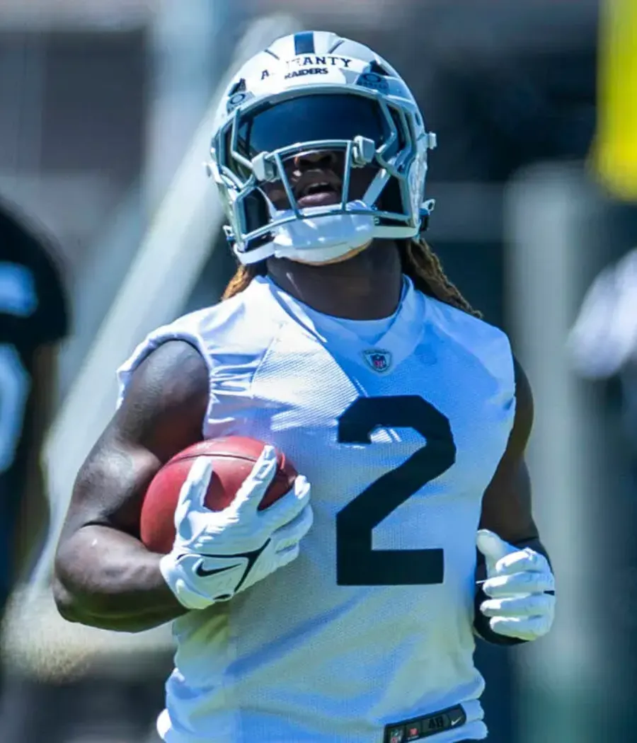 How Raiders' Ashton Jeanty's Contact is Player Friendly