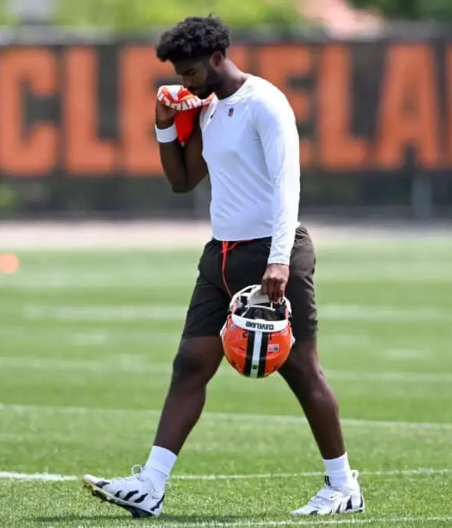 Analyst Calls For Shedeur Sanders To Face Consequences For Speeding