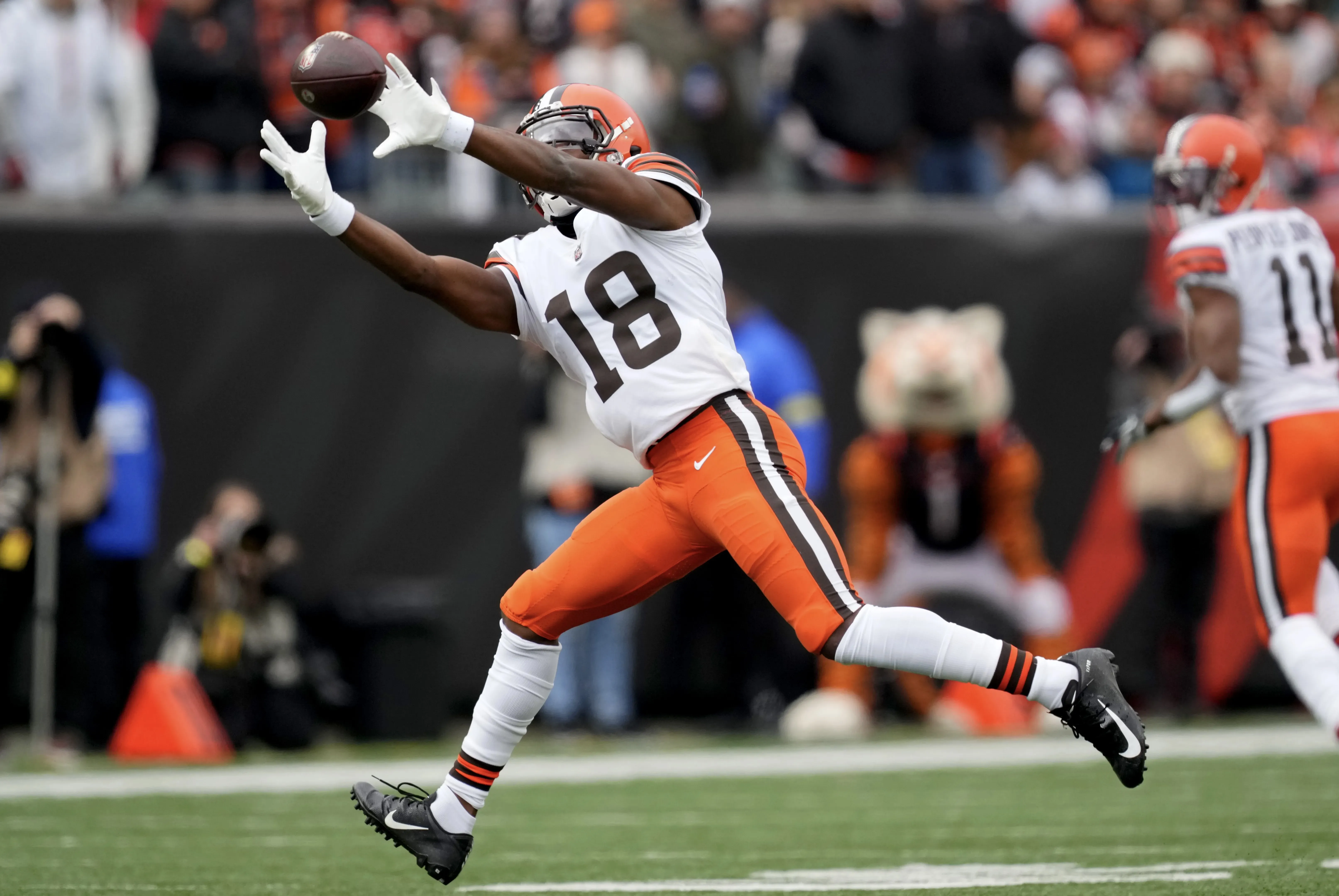 David Bell faces uncertain future as Cleveland Browns evaluate wide receiver depth chart