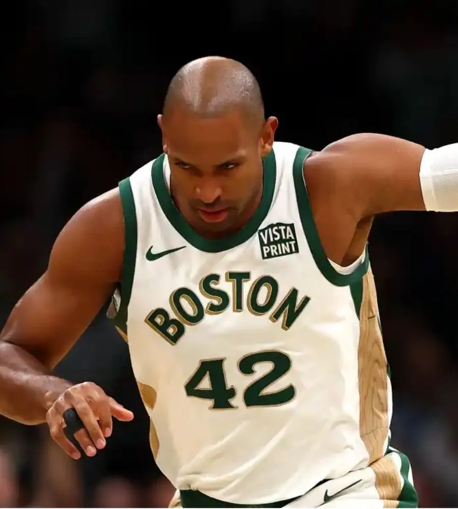 Celtics Predicted to Get Bad News on Al Horford in Free Agency