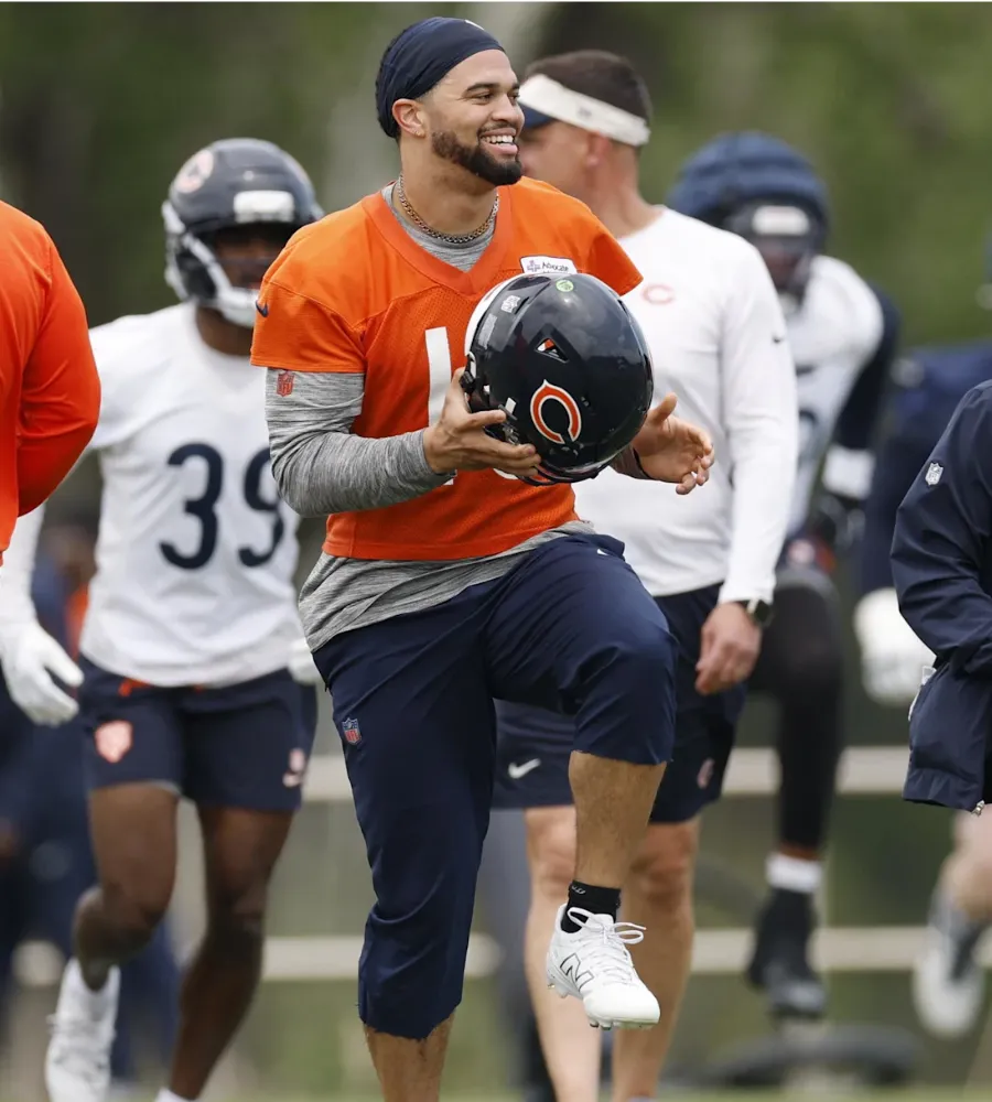 Biggest offensive challenges ahead for Ben Johnson at Bears camp