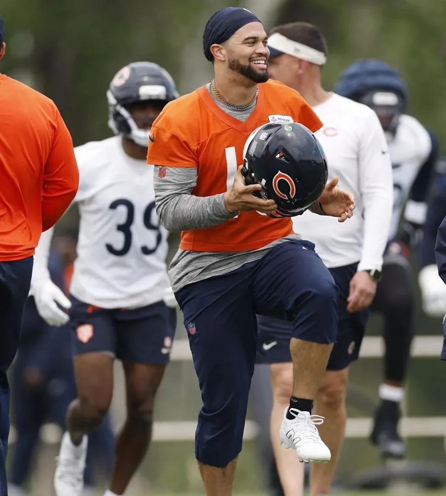 Biggest offensive challenges ahead for Ben Johnson at Bears camp
