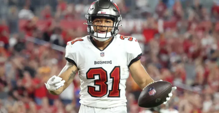 Bucs Rumor Suggests New Contract for All-Pro Antoine Winfield