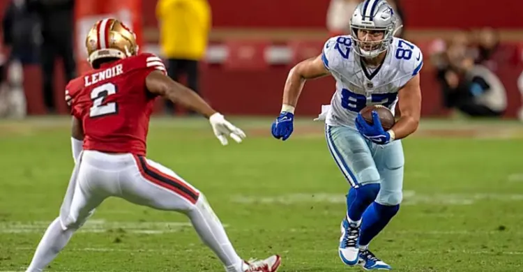 Cowboys star going viral for forced handshake with huge rival on TikTok