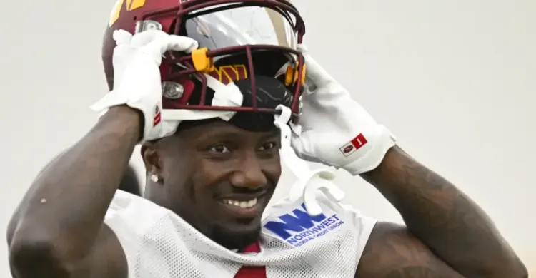 Commanders WR Deebo Samuel Trashed by Ex-Eagles Super Bowl Champ