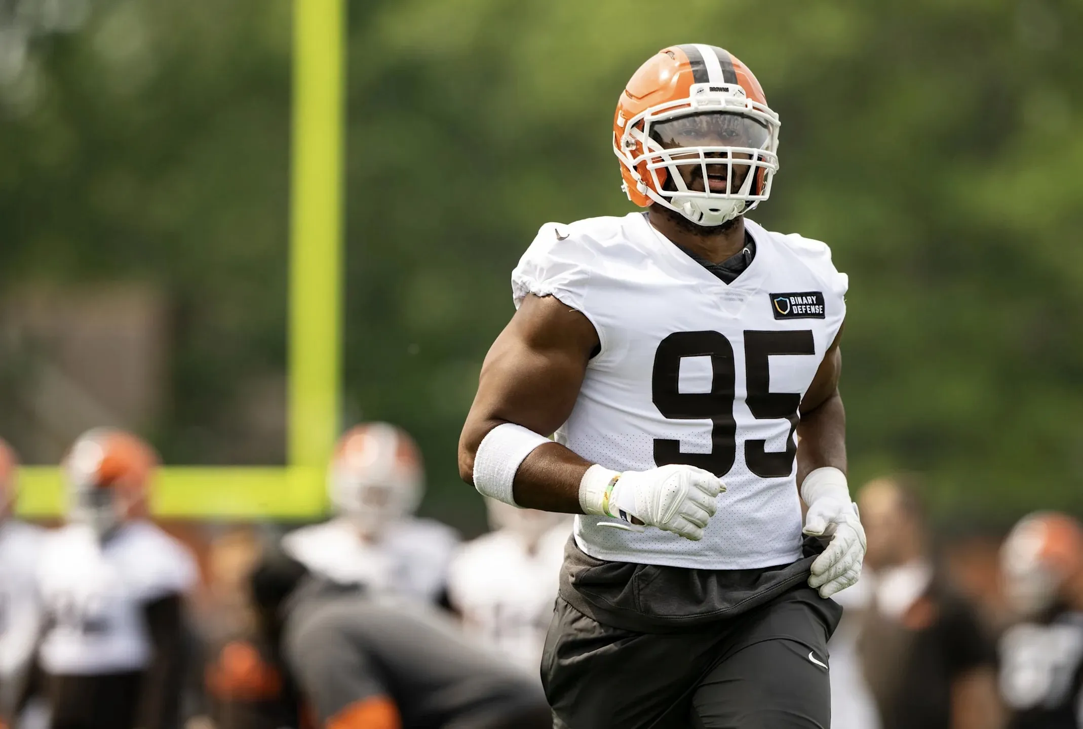 Browns Star Myles Garrett Predicted to Be Dethroned by AFC North Rival