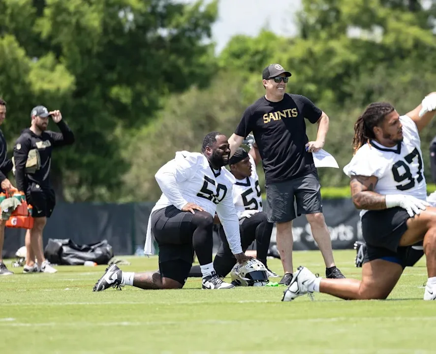 Peyton Manning praises Saints rookie Tyler Shough, head coach Kellen Moore