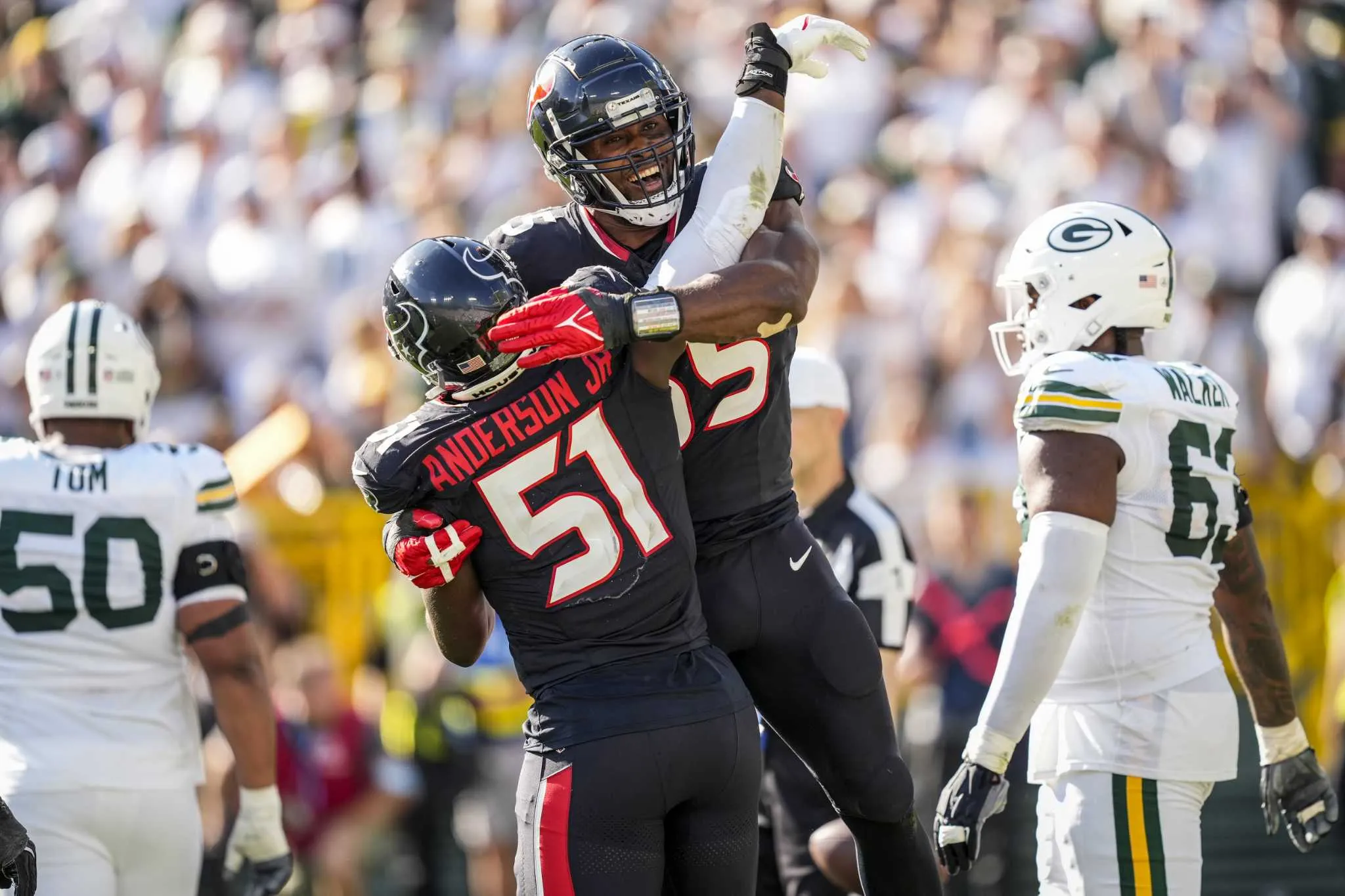 Texans urged to consider trading Danielle Hunter for offensive firepower