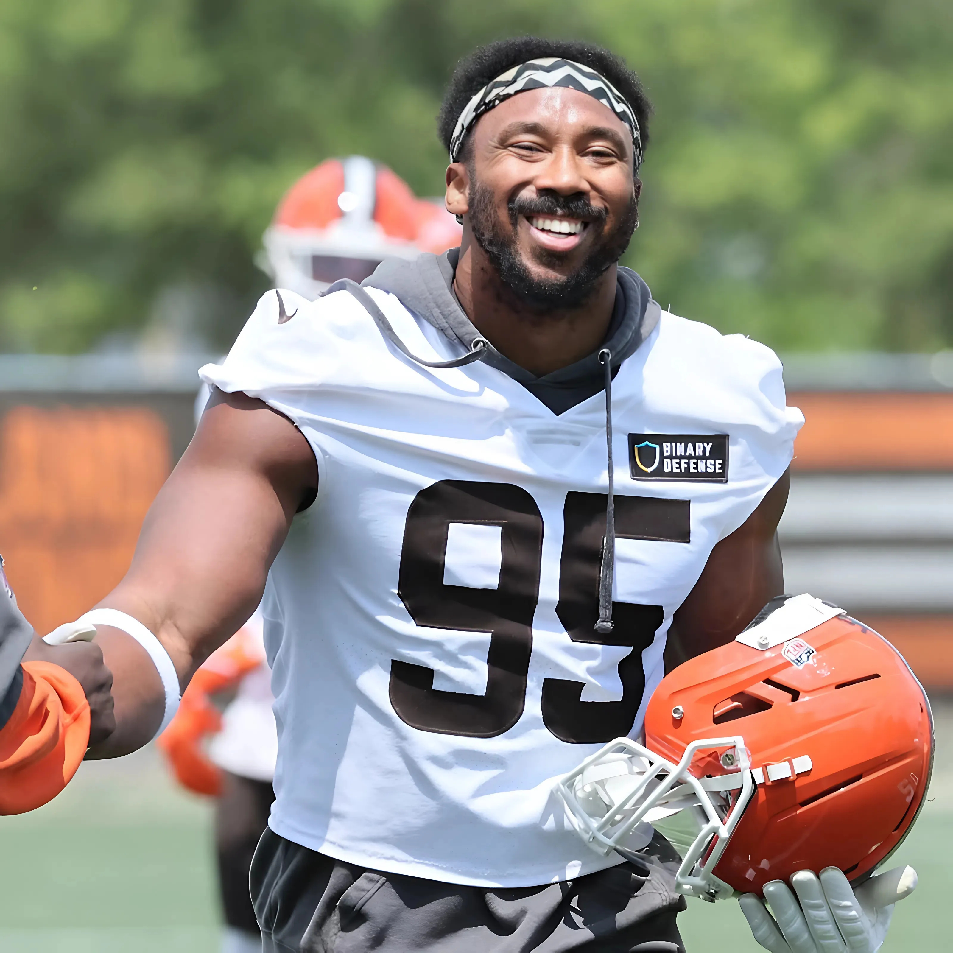 Browns Star Myles Garrett Predicted to Be Dethroned by AFC North Rival