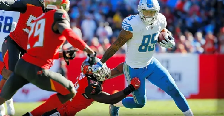 Eric Ebron was at the Detroit Lions' facility on Sunday, why the former 10th overall pick was in Allen Park