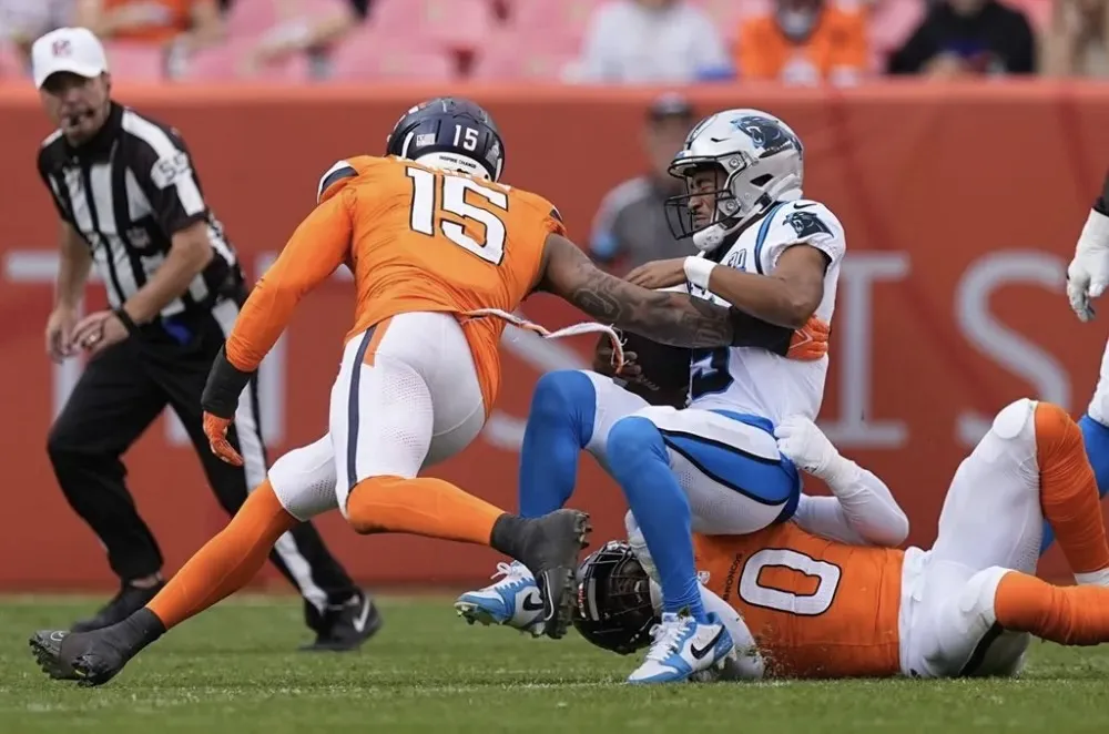 Broncos Stars Named NFL’s ‘Best Pass Rush Duo’ After 63-Sack Campaign