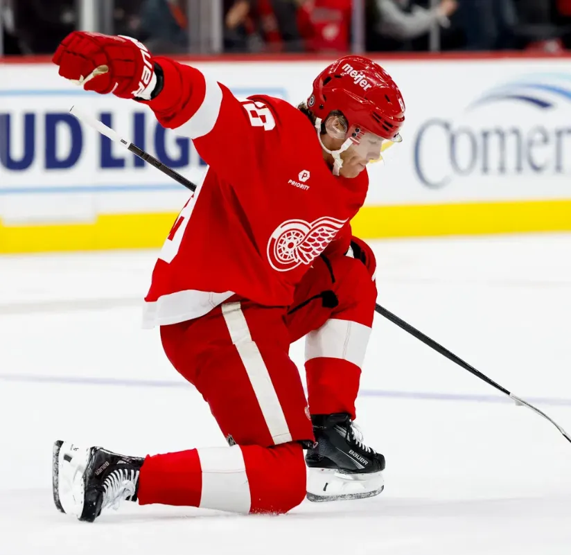 Blackhawks Legend Patrick Kane Signs One Year Deal With Red Wings