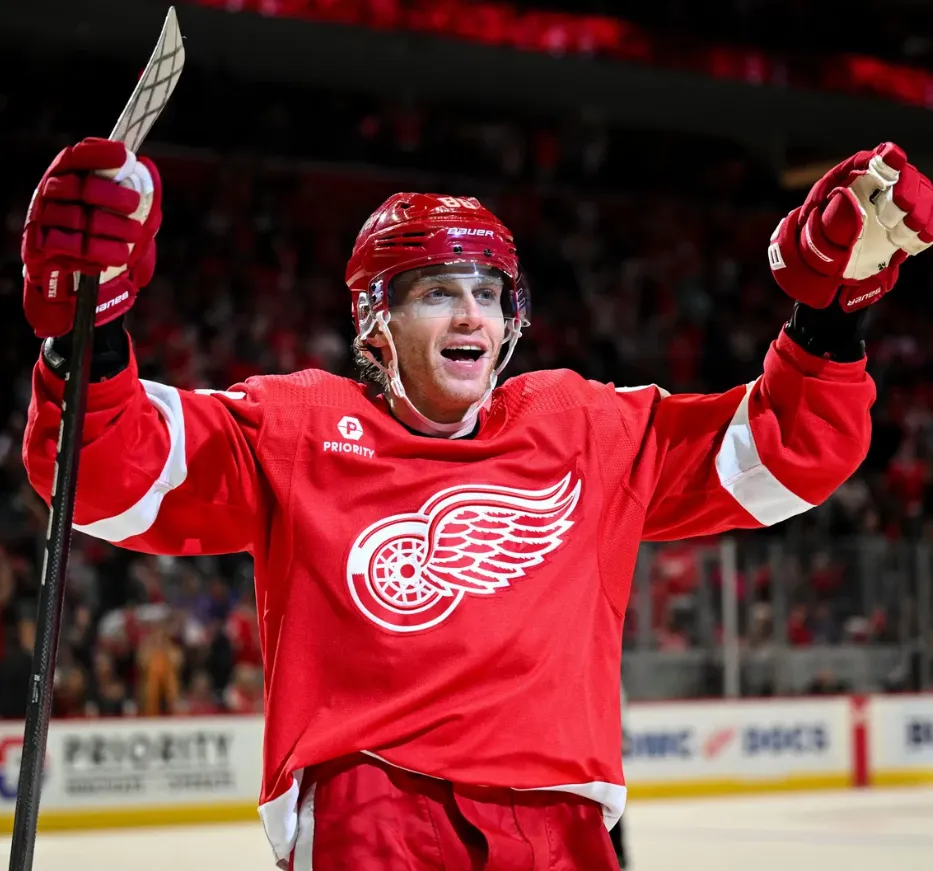 Patrick Kane Staying With Red Wings On One-Year Deal