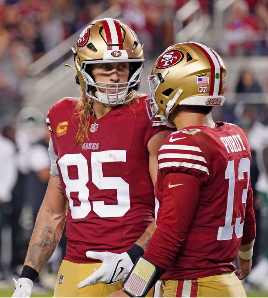 49ers Prepare for Roster Shakeup in Way-Too-Early 2026 Mock Draft