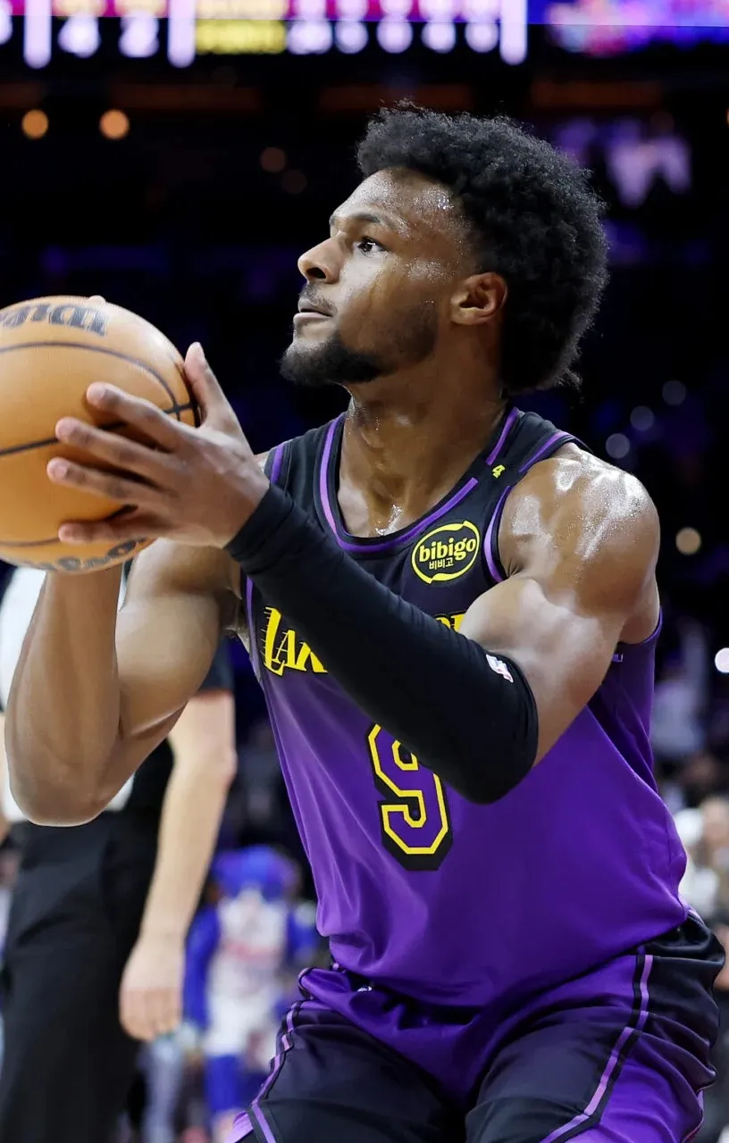 Proposed Trade Has Lakers Deal LeBron & Bronny James for $186 Million Haul