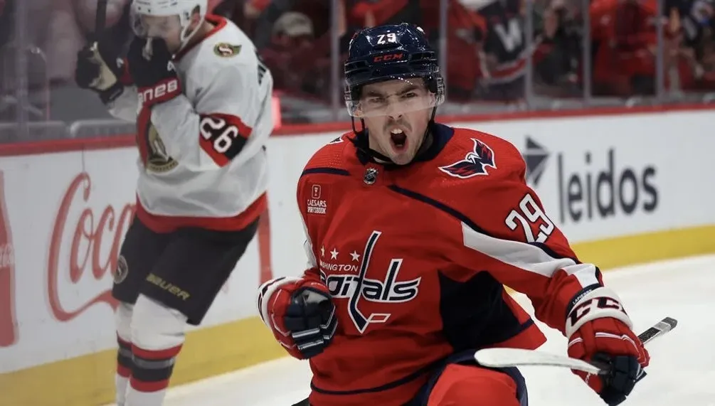 Capitals tender qualifying offer to Hendrix Lapierre, retain his contract rights moving into free agency